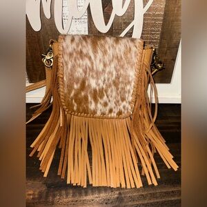 Chic Tan Leather Crossbody Bag with Fringe